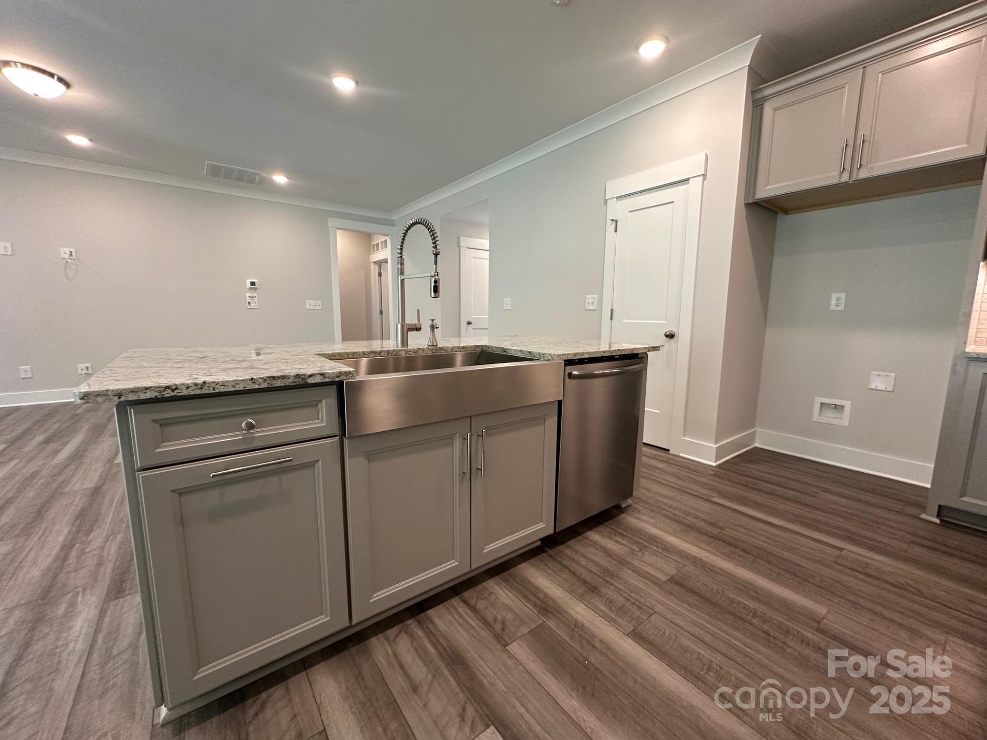 138 Prestwick Way
