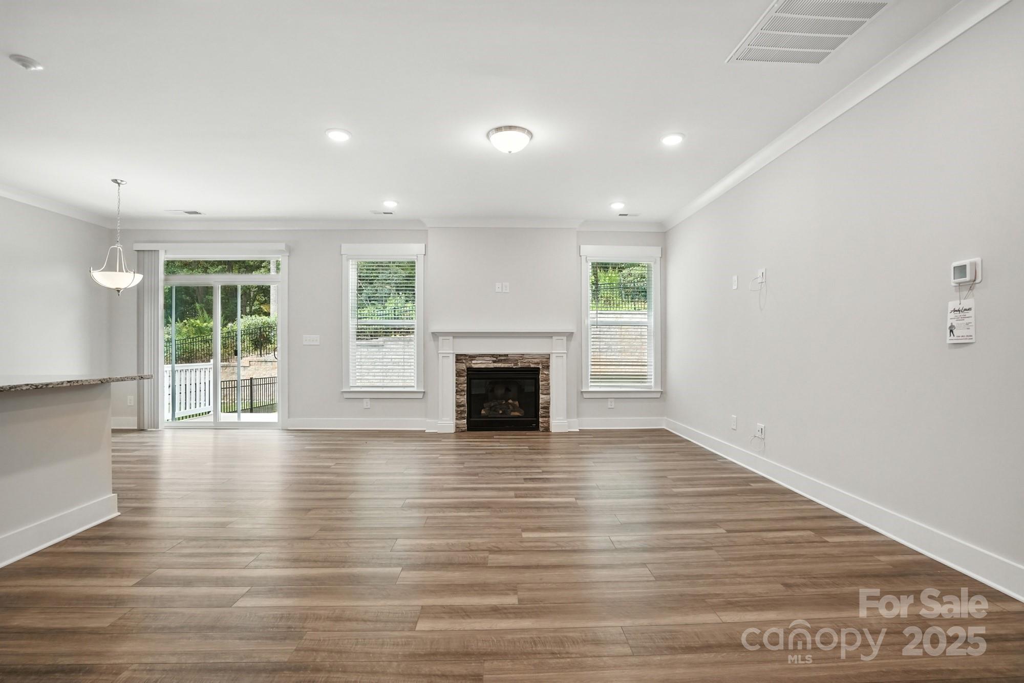 138 Prestwick Way