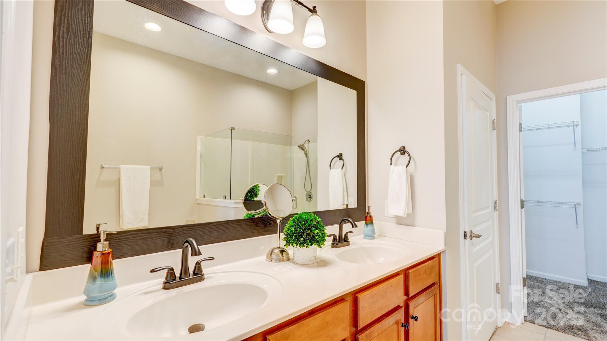 Waters Edge - Residential