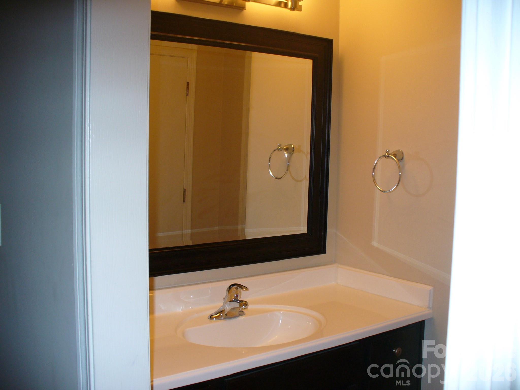 241 Country Club Drive NE 5