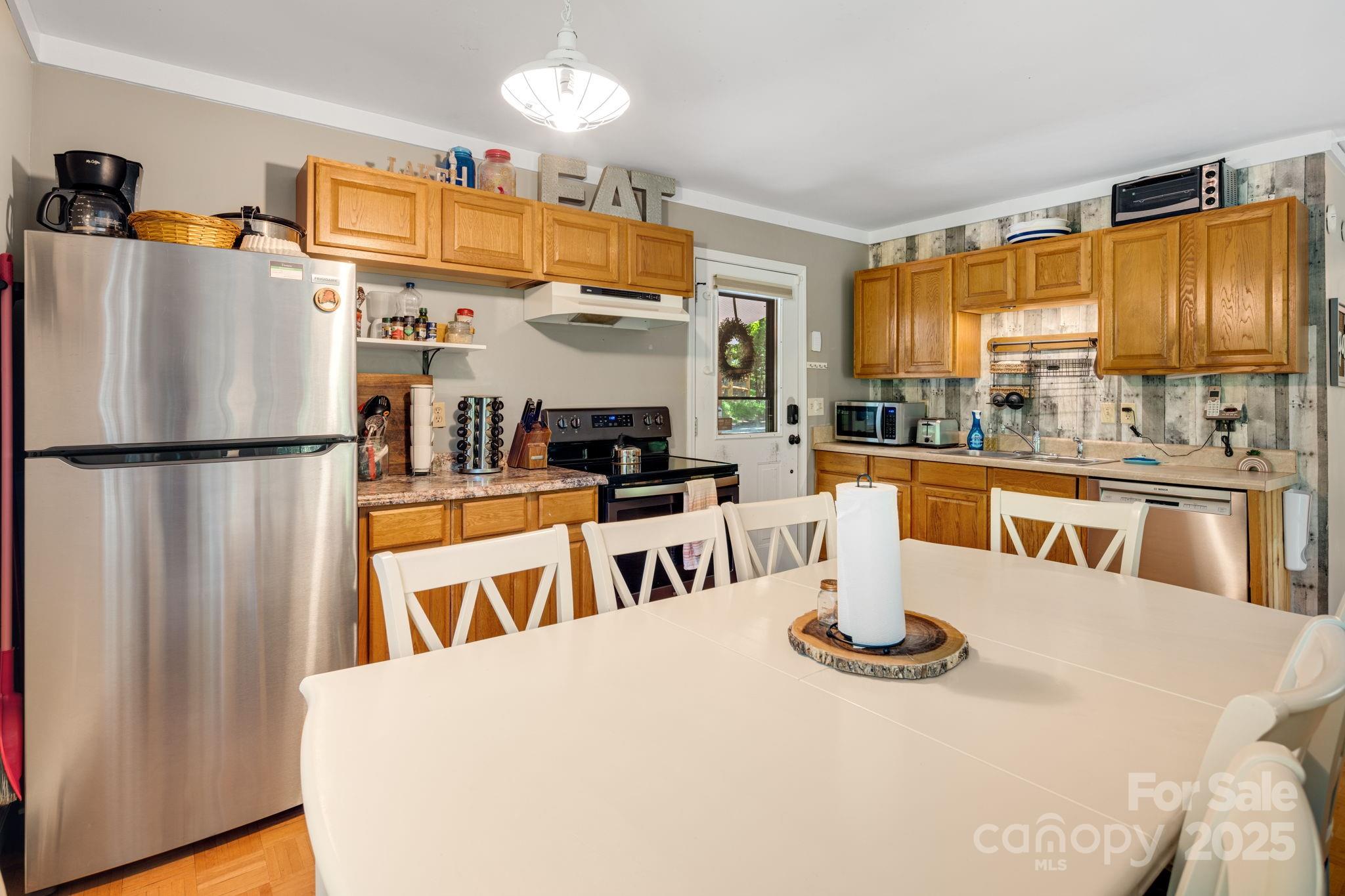 Line Runner Ridge - Residential