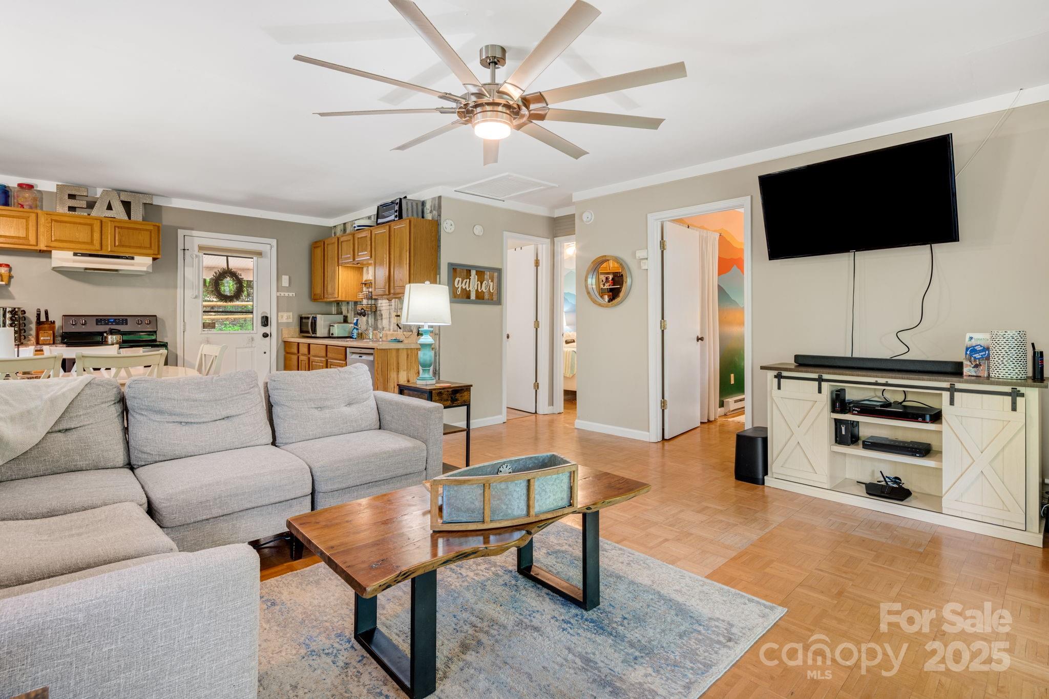 Line Runner Ridge - Residential