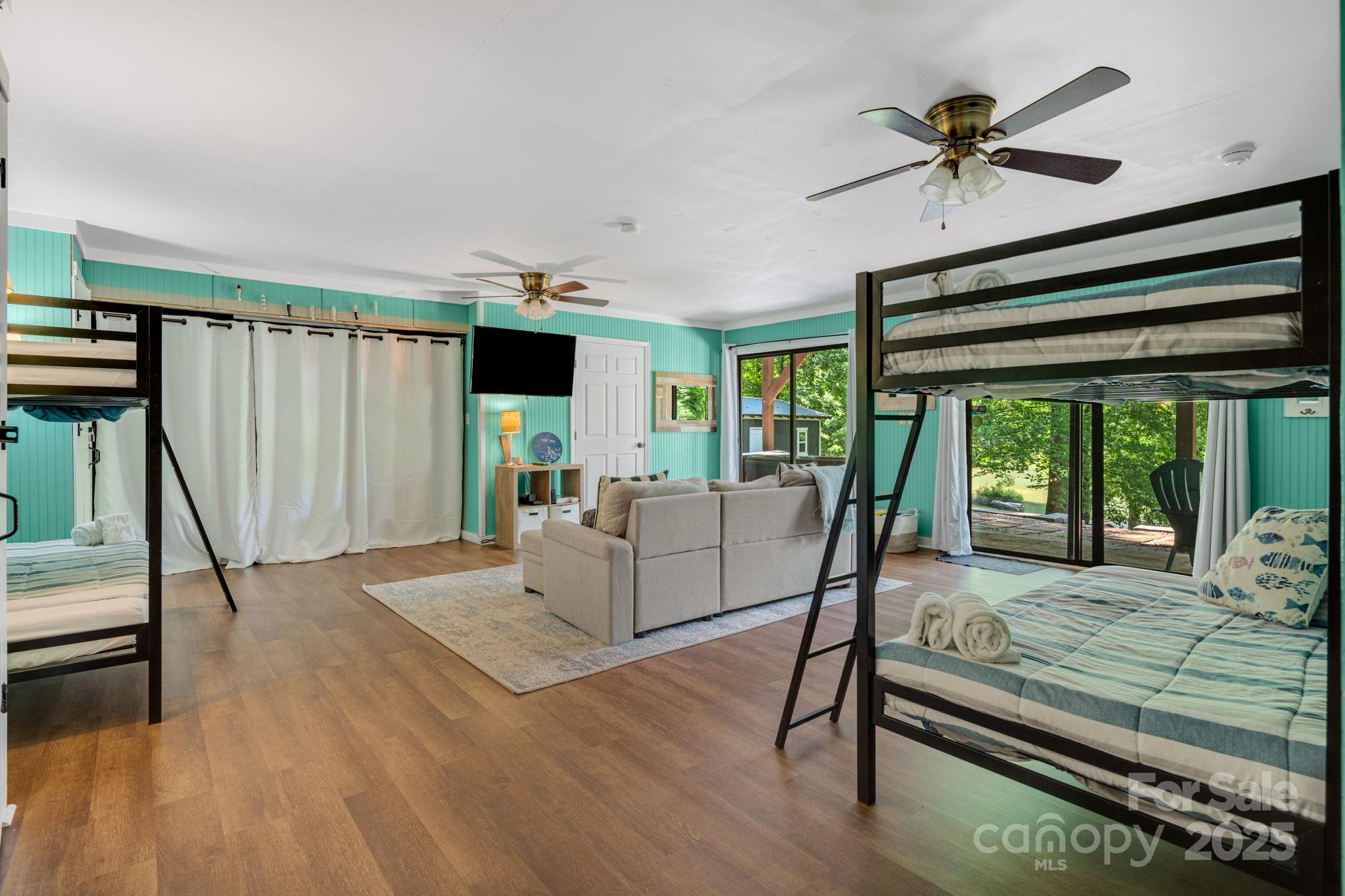 Line Runner Ridge - Residential