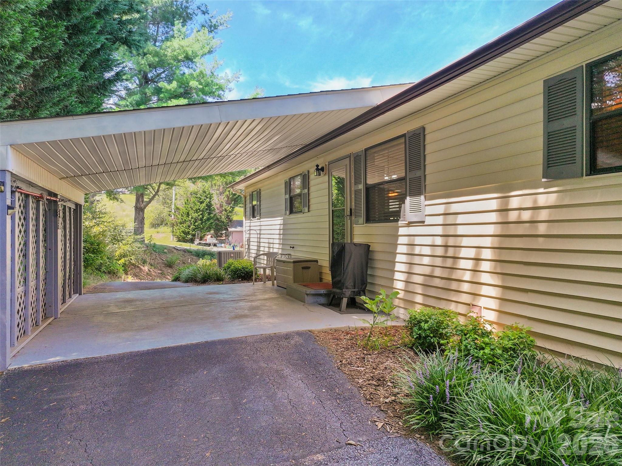 43 Thoren Court