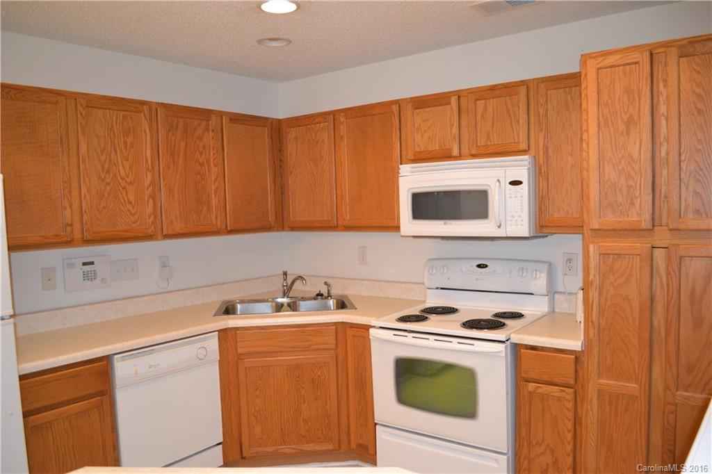 Old Stone Crossing - Residential