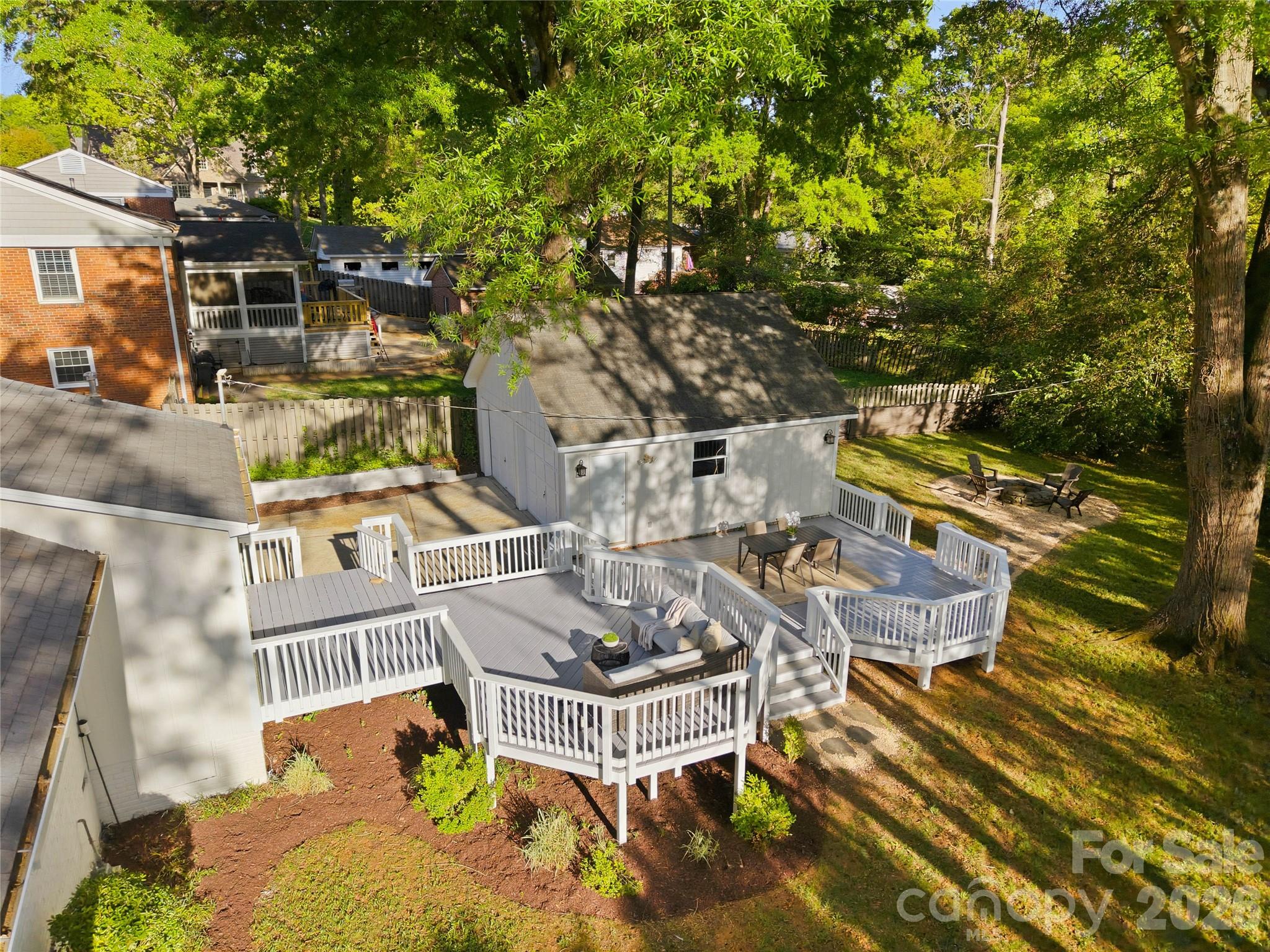 Colonial Village - Residential