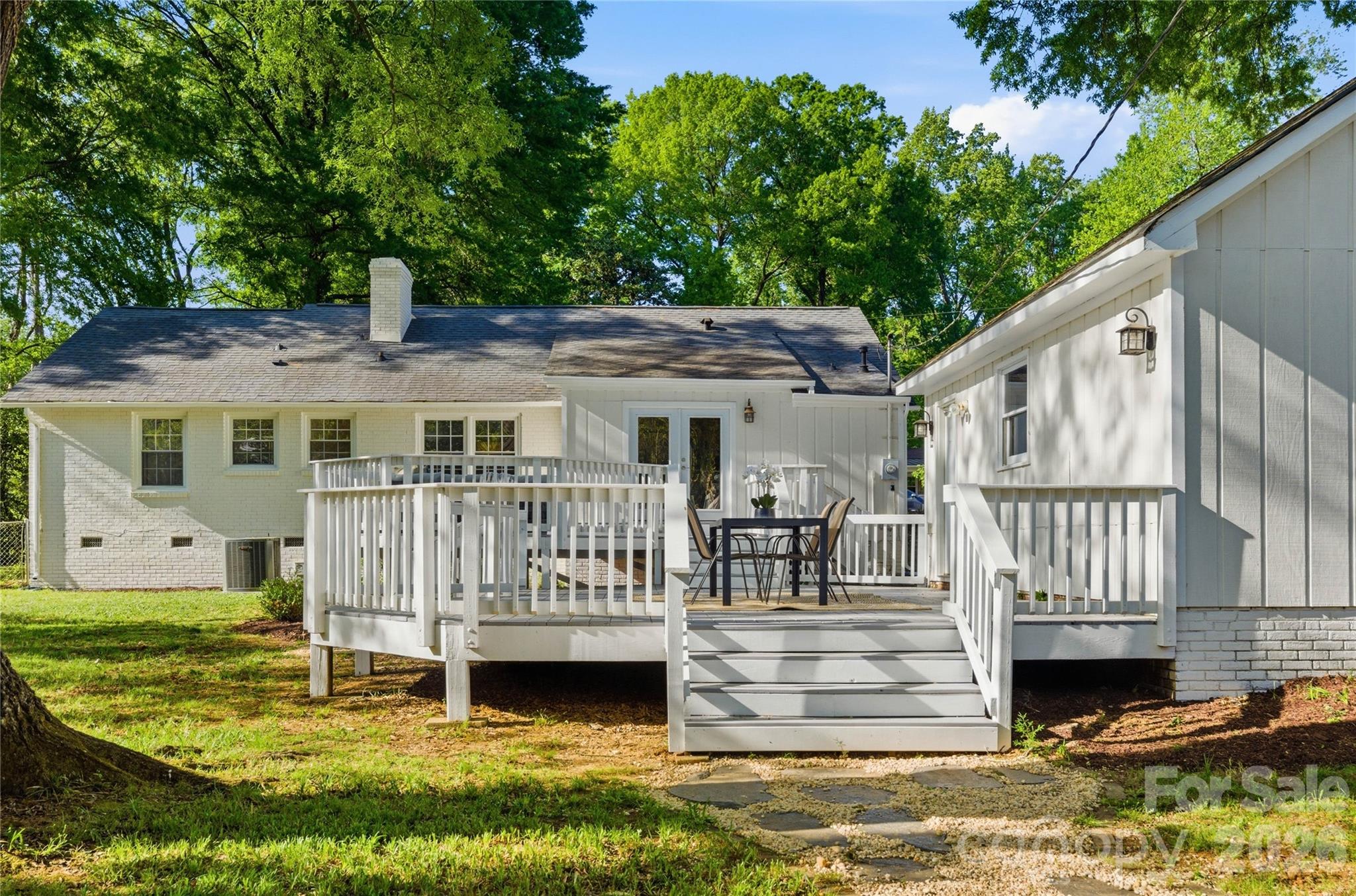 Colonial Village - Residential