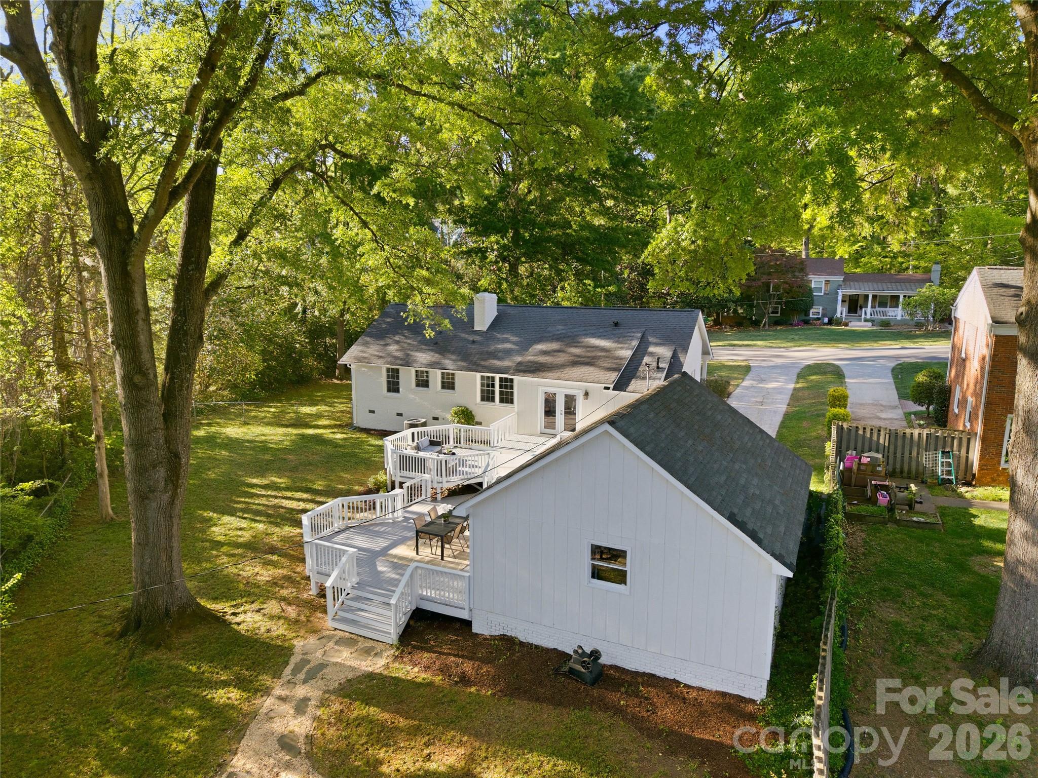 Colonial Village - Residential