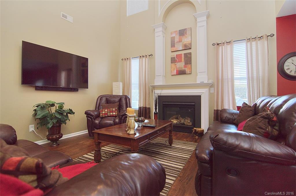 Falcon Ridge - Residential