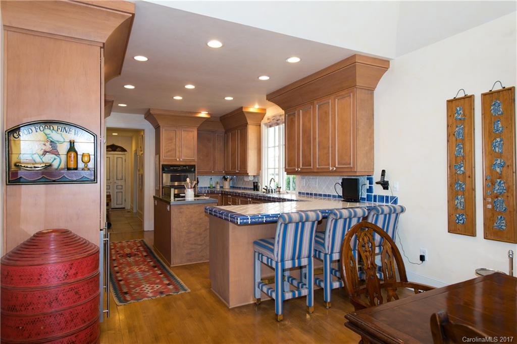 The Peninsula - Residential