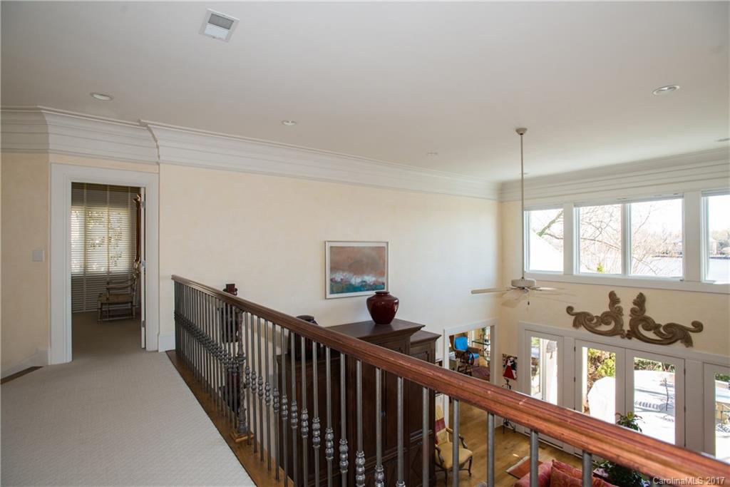 The Peninsula - Residential