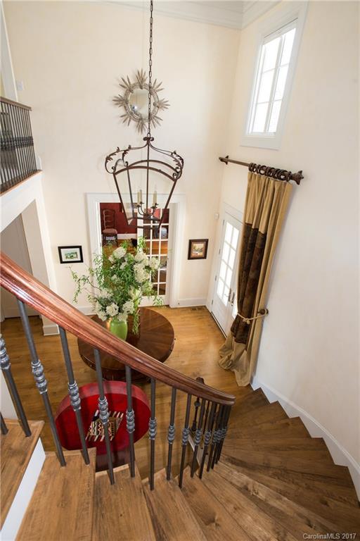 The Peninsula - Residential