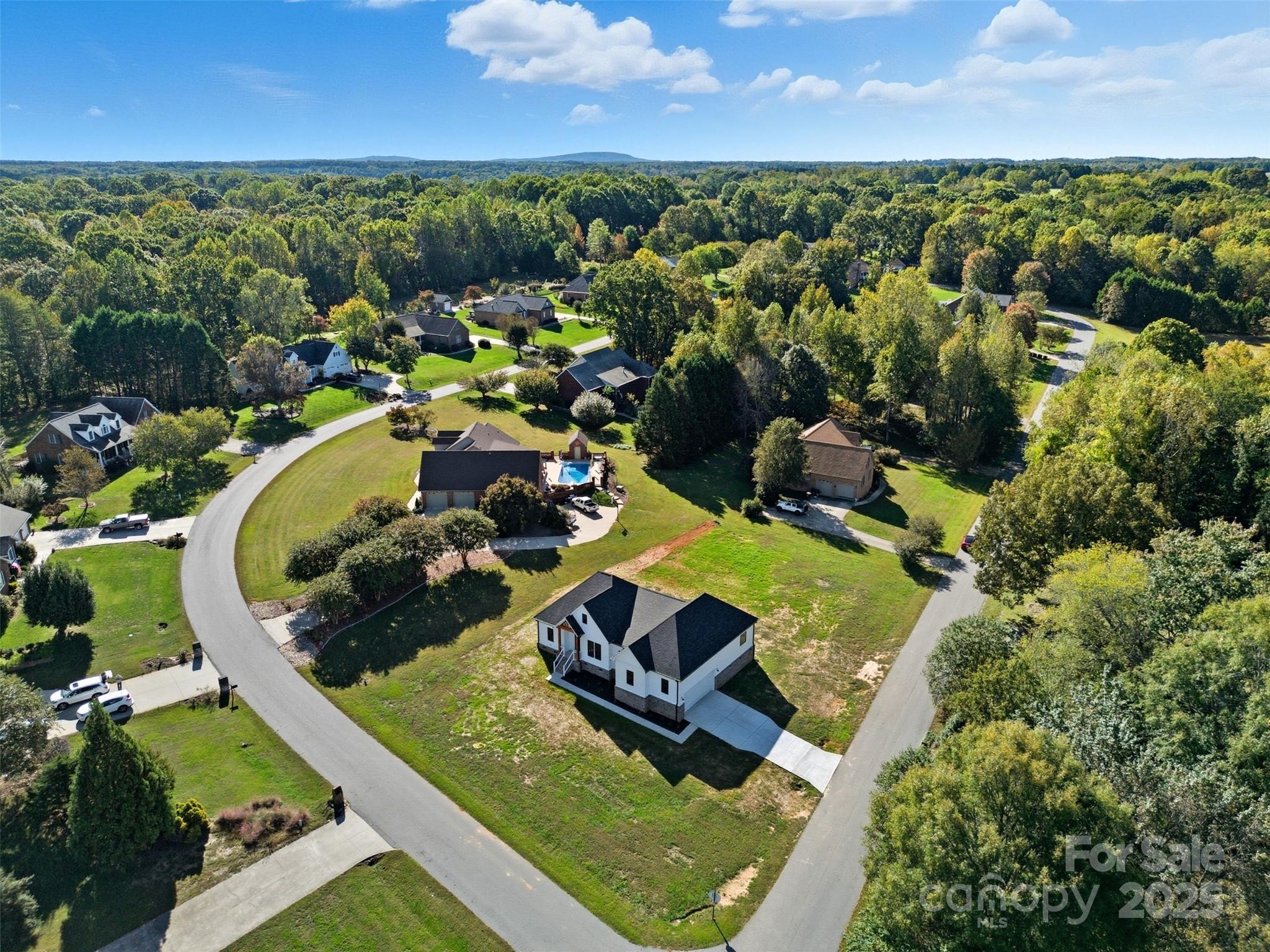 1213 Creekside Drive