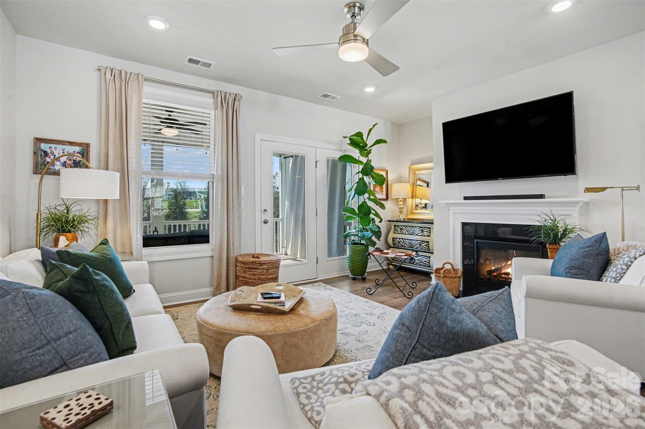 Roseglen Townhomes - Residential