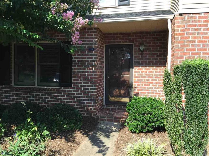 This recently updated, move-in ready 2BR/1.5BA Colony Square townhome is conveniently located near LRU, Hampton Heights Golf Course, shopping, dining and entertainment amenities. Updates include fresh paint throughout, new tile flooring, countertops and appliance in the kitchen, tile floors and vanities in both bathrooms, and new carpet or plank flooring throughout.  A private brick patio is located just off of the living room and backs up to a landscaped berm for privacy and appeal.  The second level of the home features two large bedrooms, each with large walk-in closets.