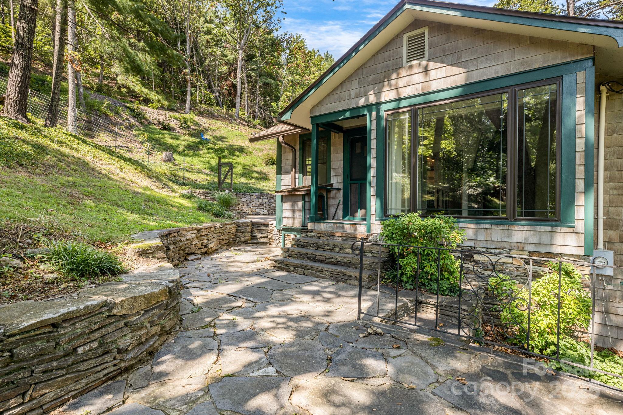 92 Hamburg Mountain Road