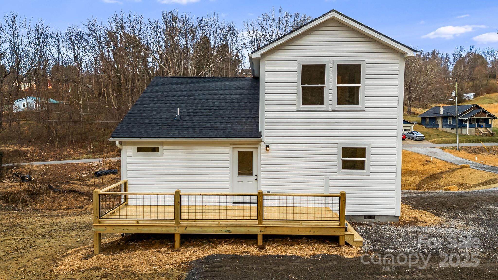 382 Holtzclaw Street