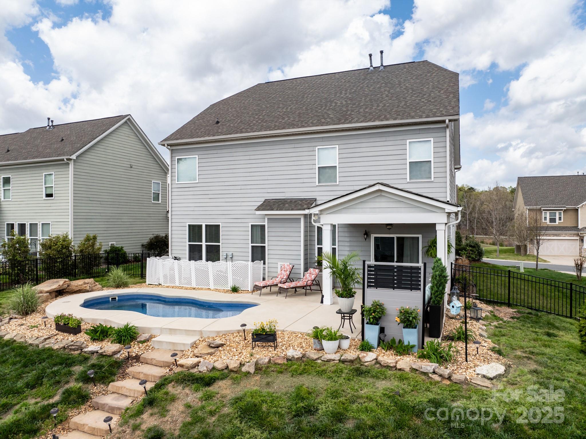 2033 Folkstone Lane