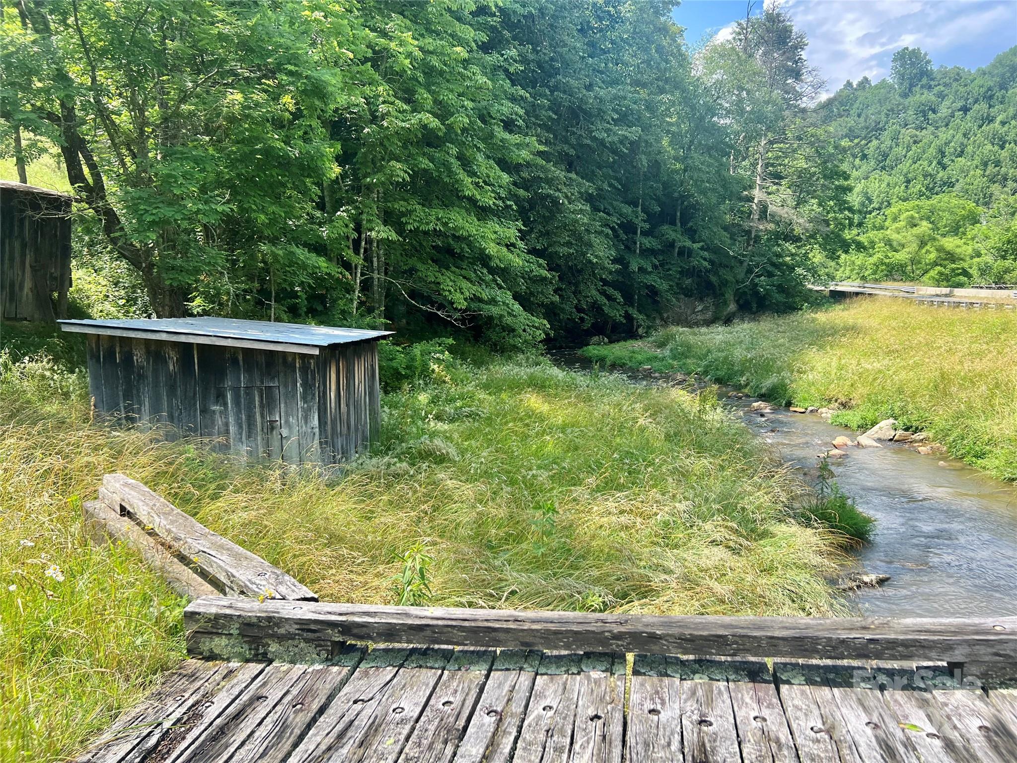 18103 NC Hwy 194 Highway