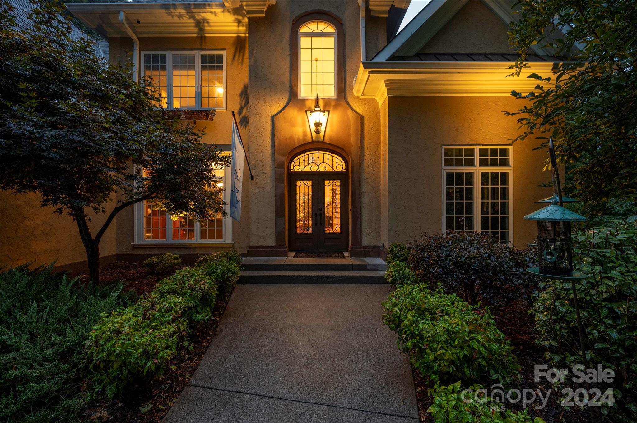 3637 Canterbury Lane