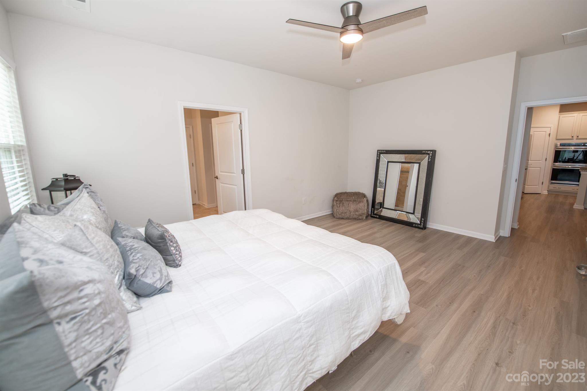 Imagery On Mtn Island - Residential