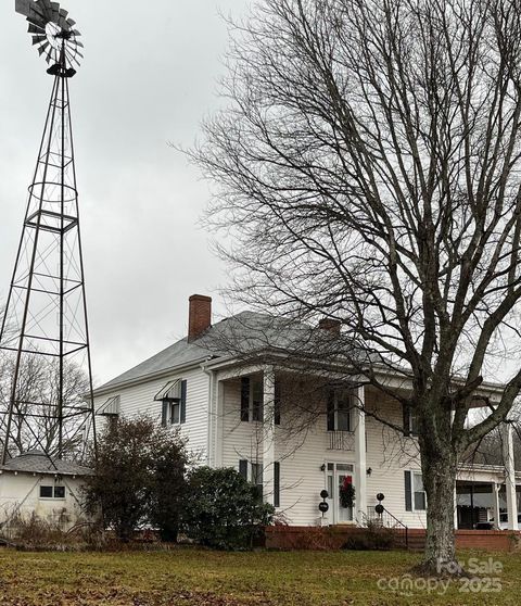 526 W Houstonville Road W 2 Hamptonville NC 27020