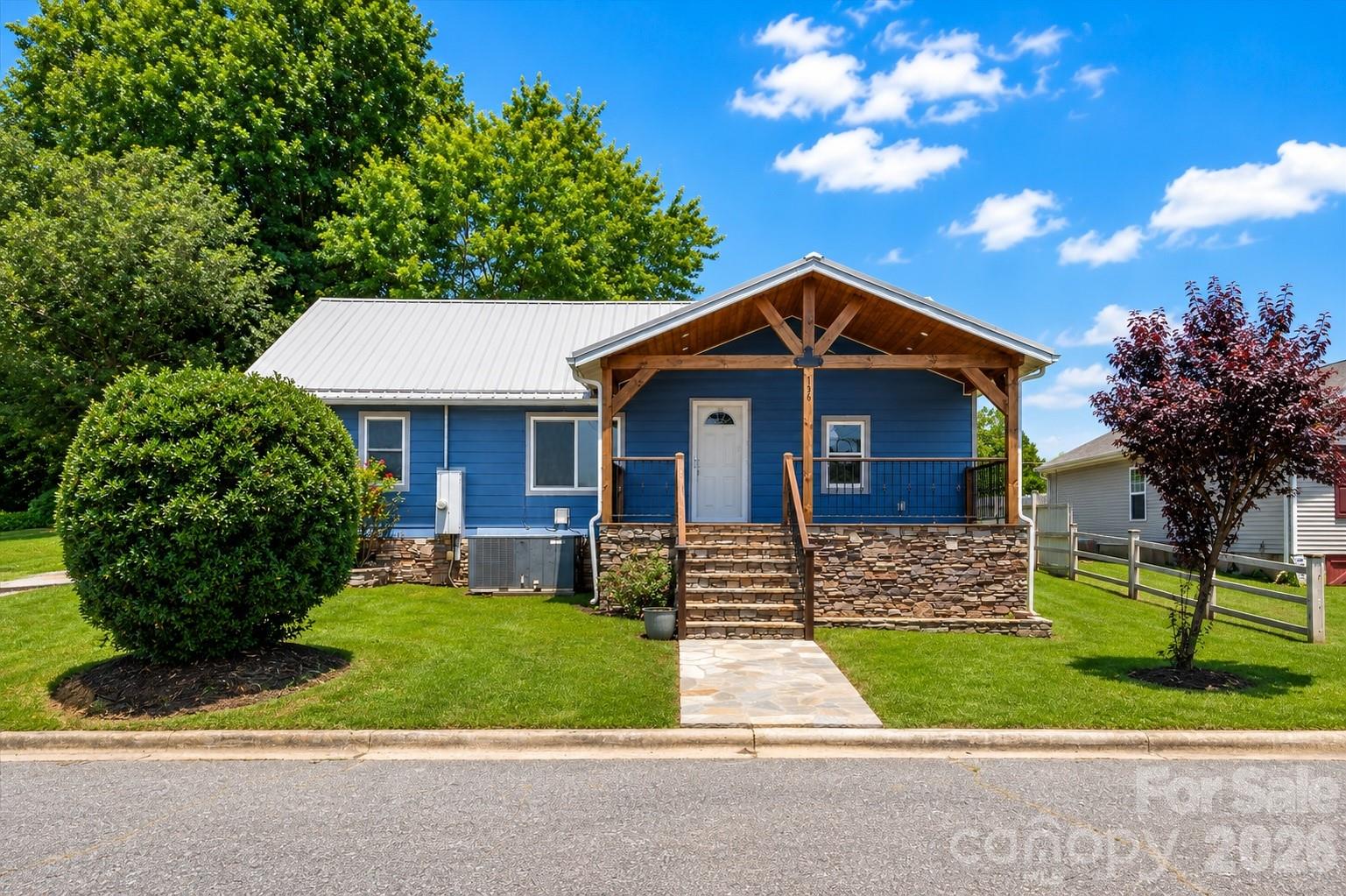 136 W Wilhemenia Street 19-22