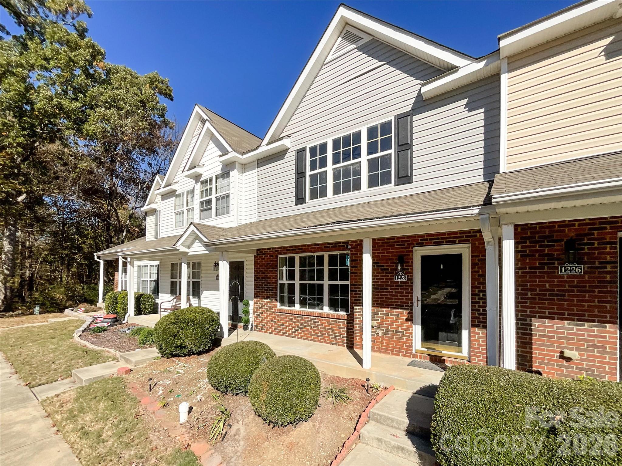 1228 Iron Gate Court