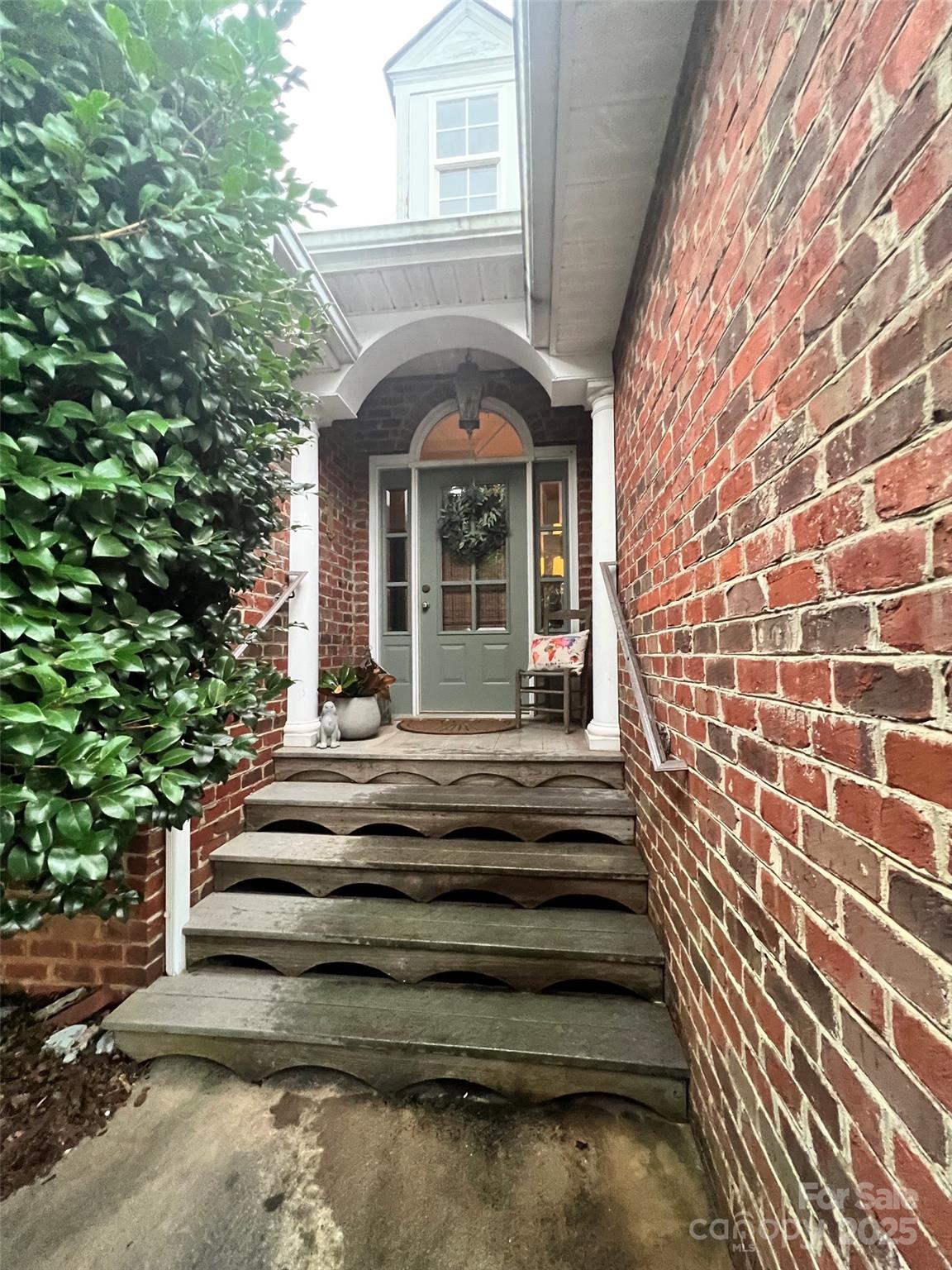 1344 Moonshadow Lane