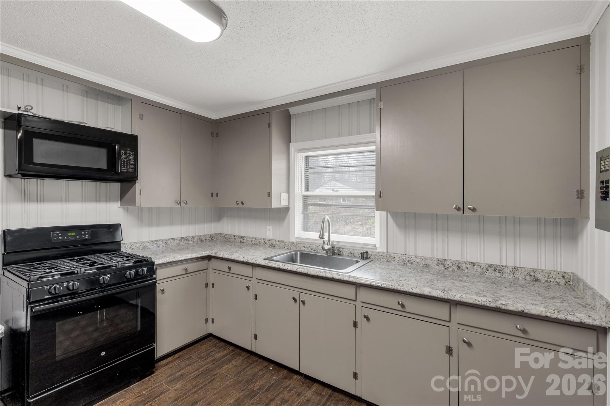 Sunny Hills - Residential