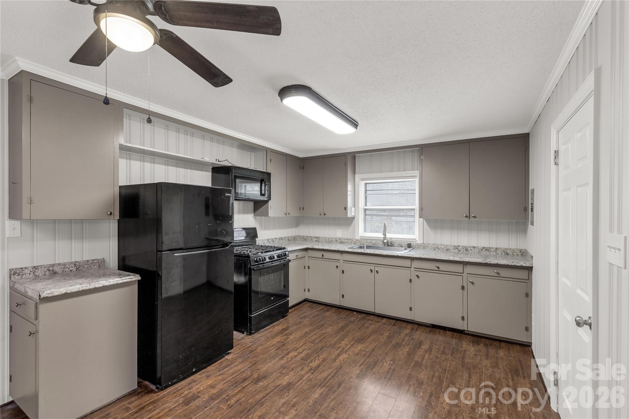 Sunny Hills - Residential