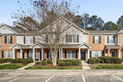 Photo of 8031 Stoneham Court, Matthews, NC 28105 (MLS # 4349558)