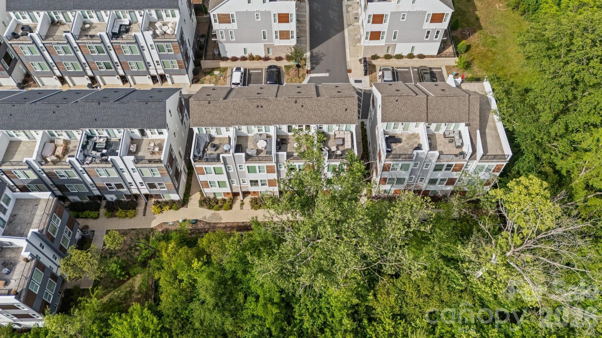LOSO Terraces - Residential