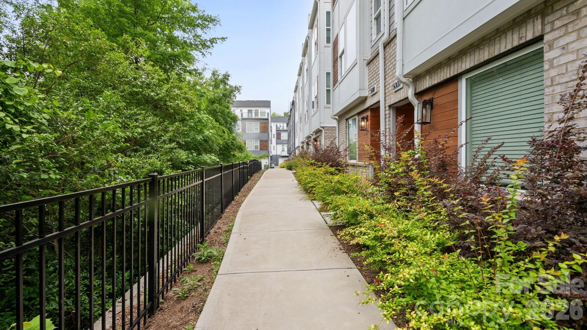5003 York Park Lane