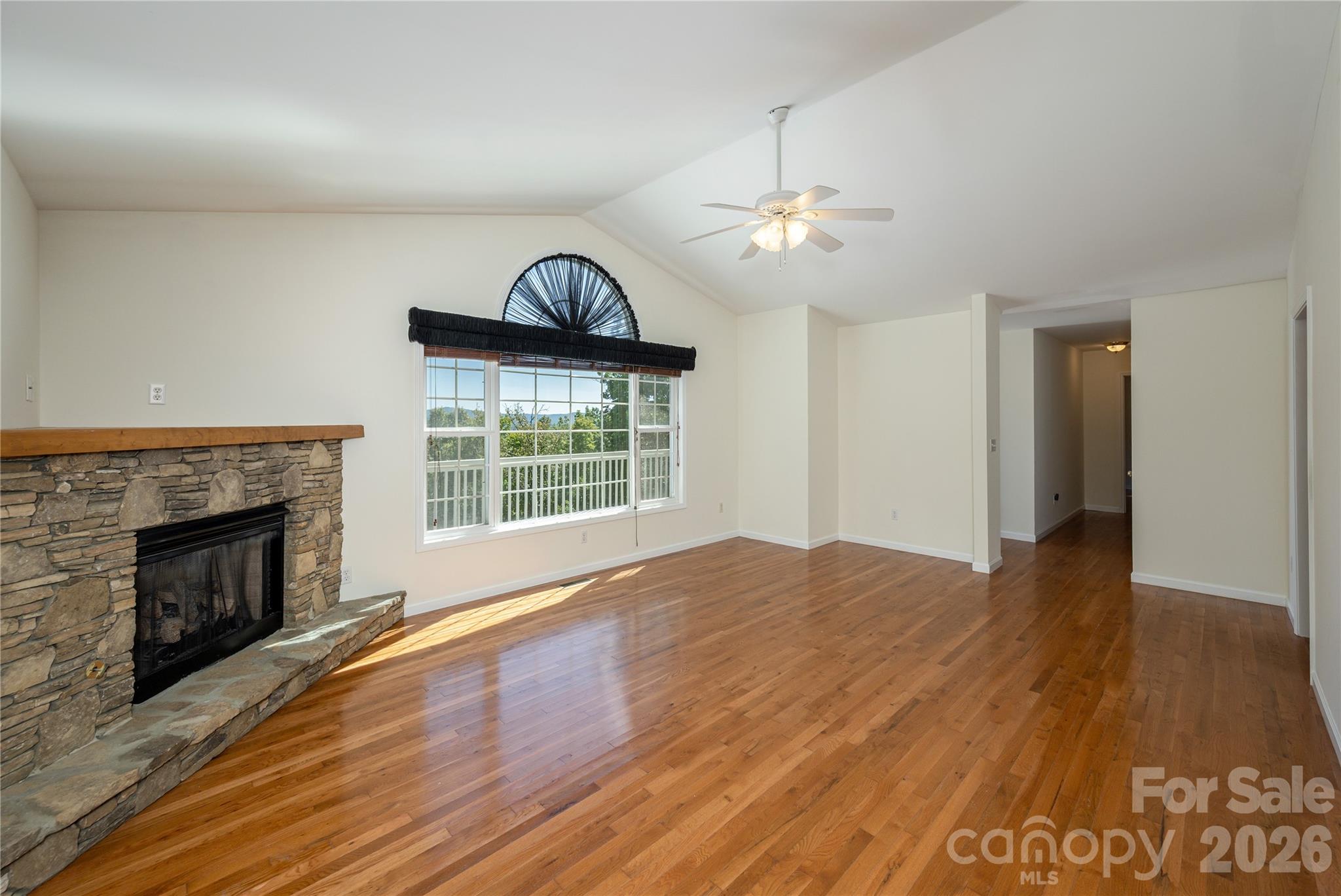 219 Greens View Drive