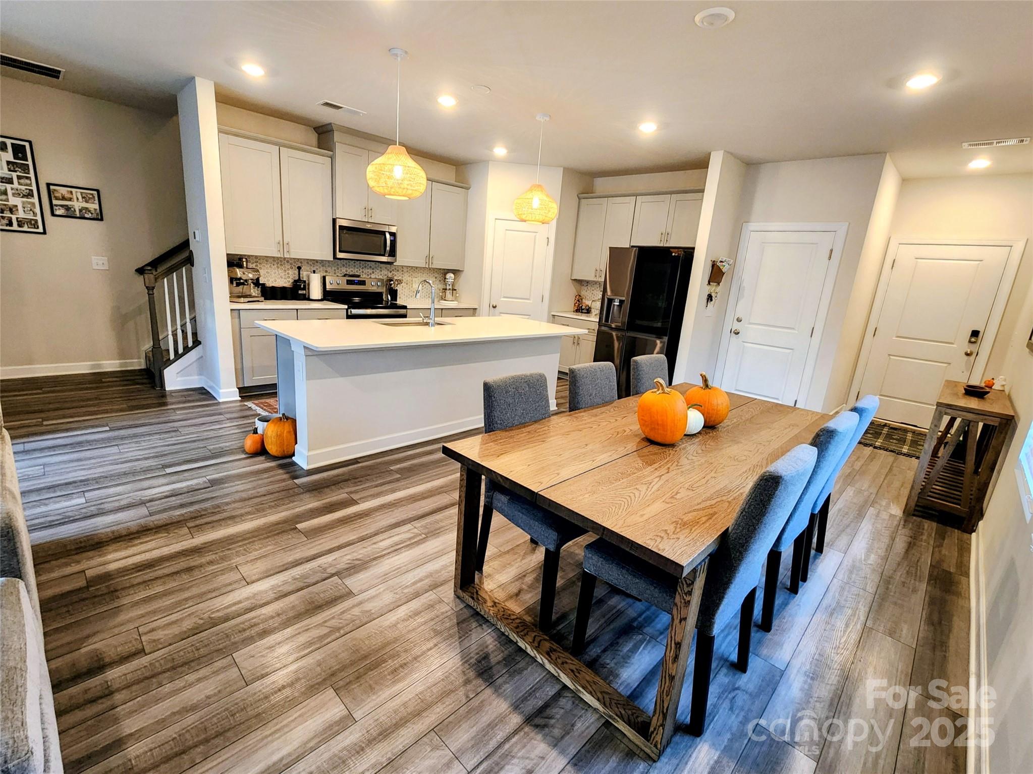 3873 County Down Avenue