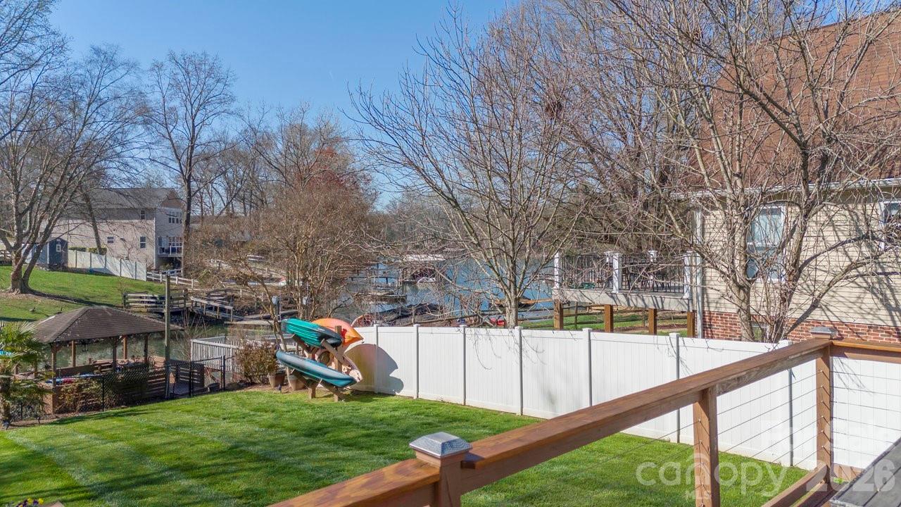 Commodore Peninsula - Residential