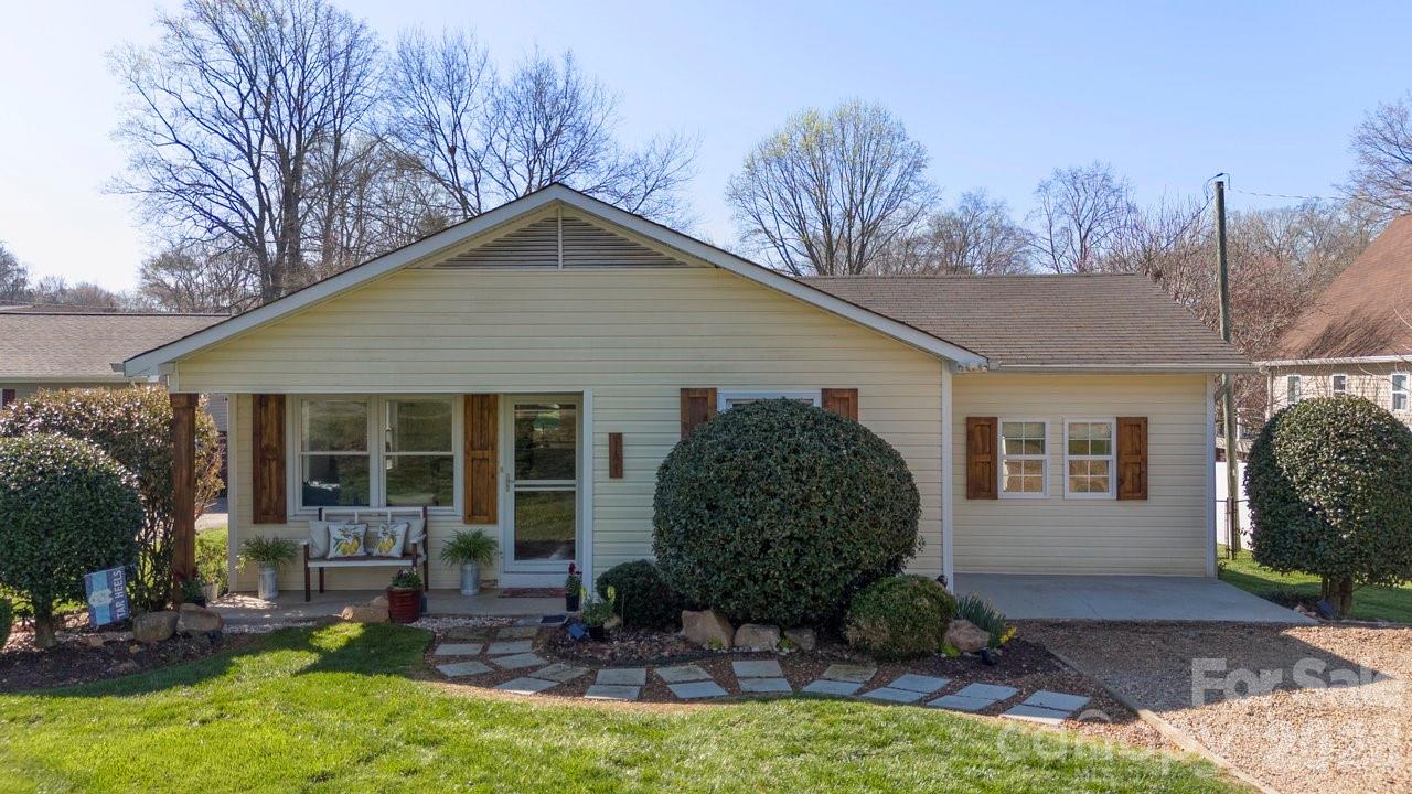 141 Bluewing Lane