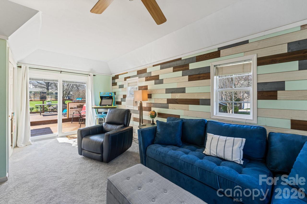 Commodore Peninsula - Residential