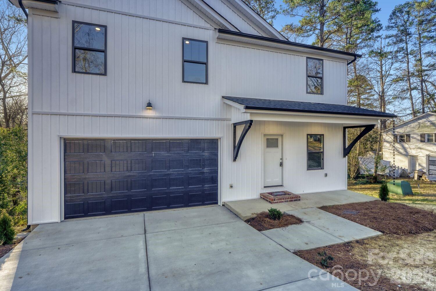 111 Marshdale Avenue SW