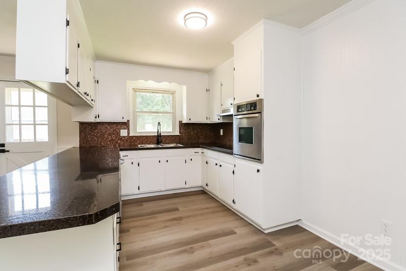 2366 Old Field Road