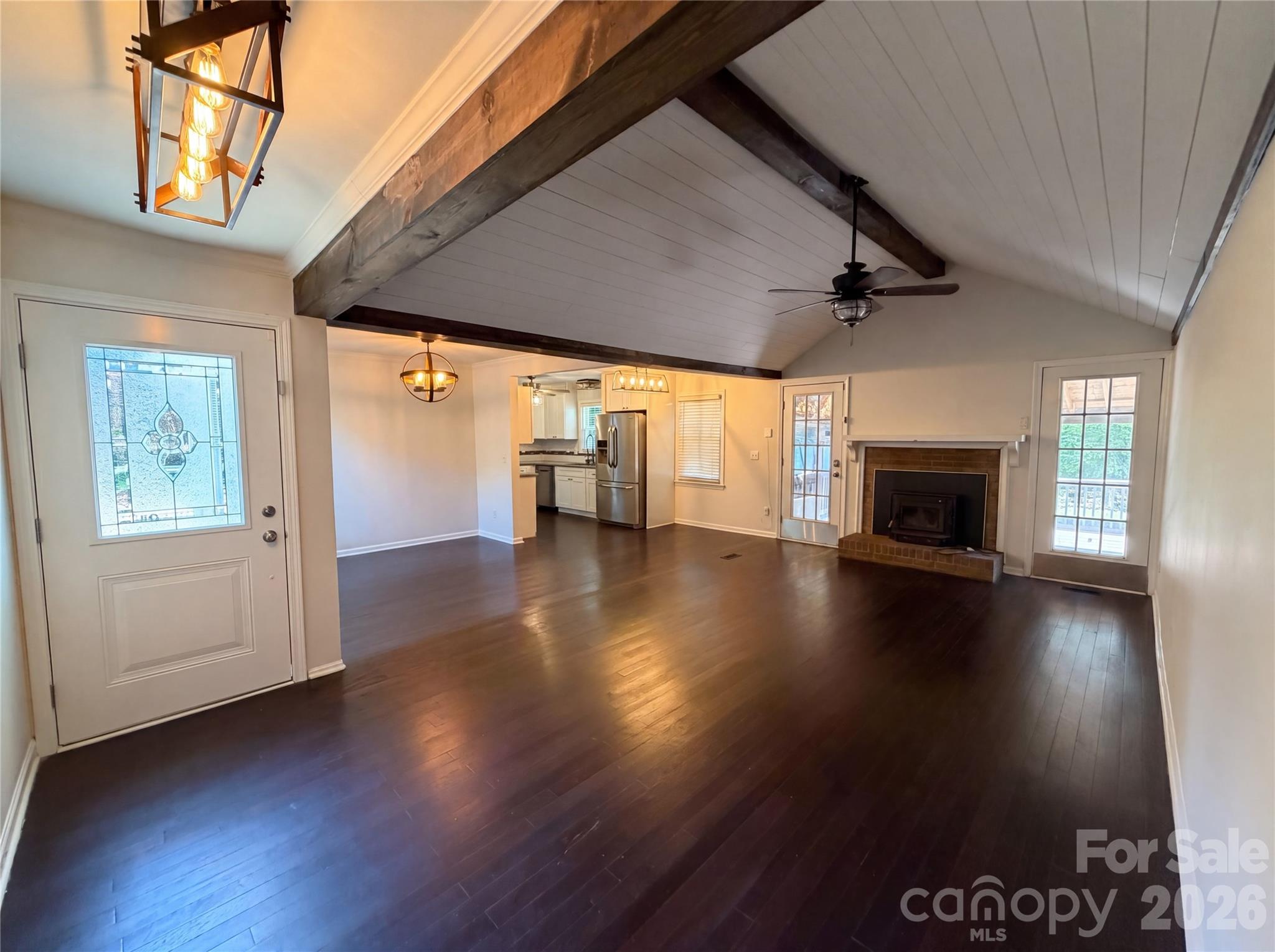 6727 Glenmoor Drive