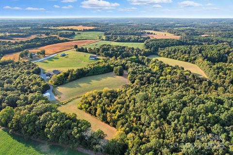 Photo of 5401 Army Road, Marshville, NC 28103 (MLS # 4303578) Photo of 5401 Army Road, Marshville, NC 28103 (MLS # 4303578)