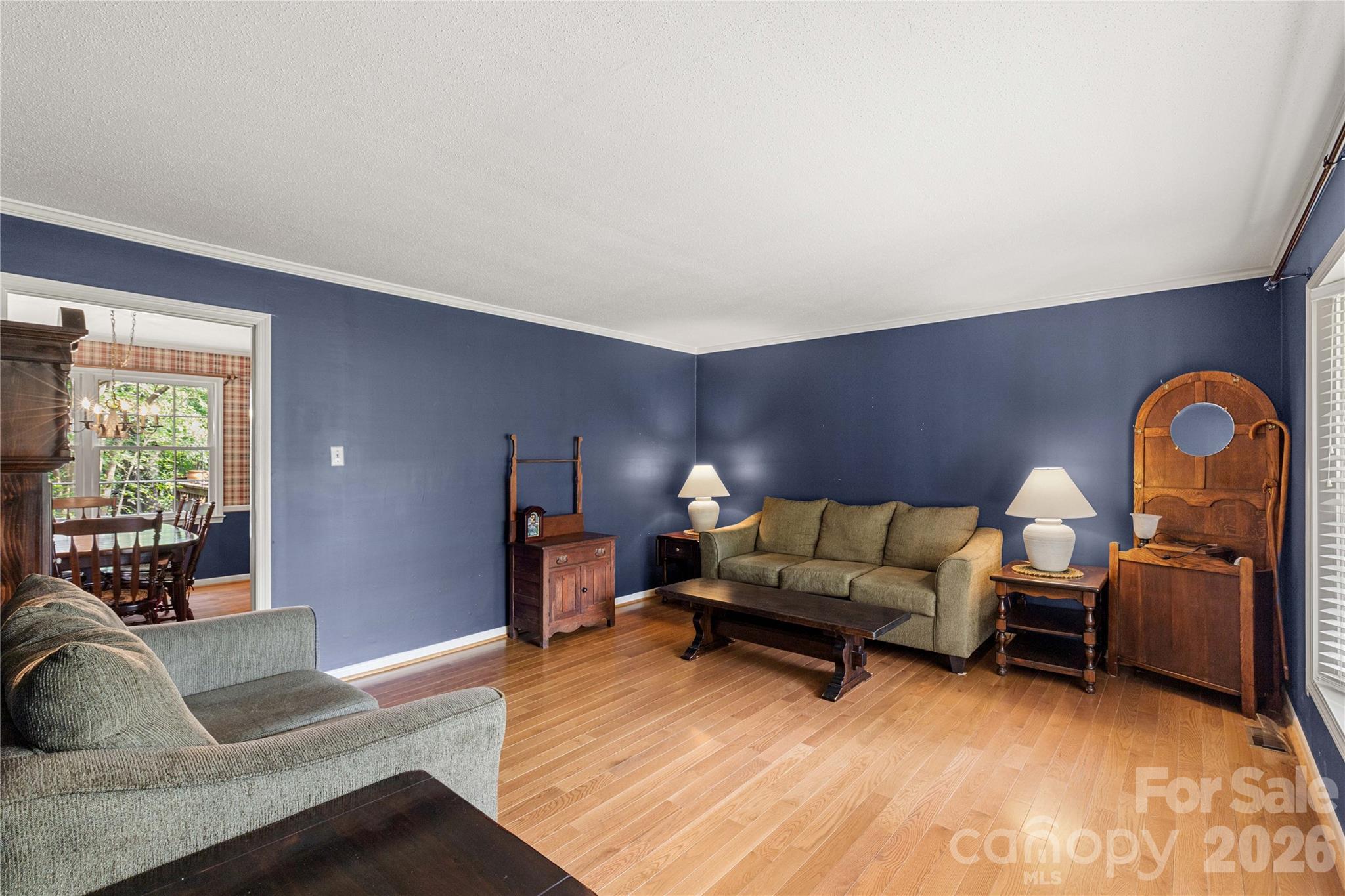 1214 Hawthorne Road