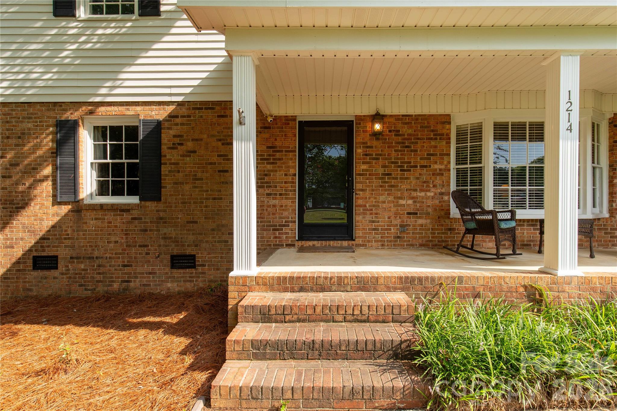 1214 Hawthorne Road