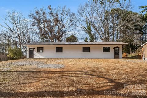 902 & 904 8th Avenue SW Conover NC 28613