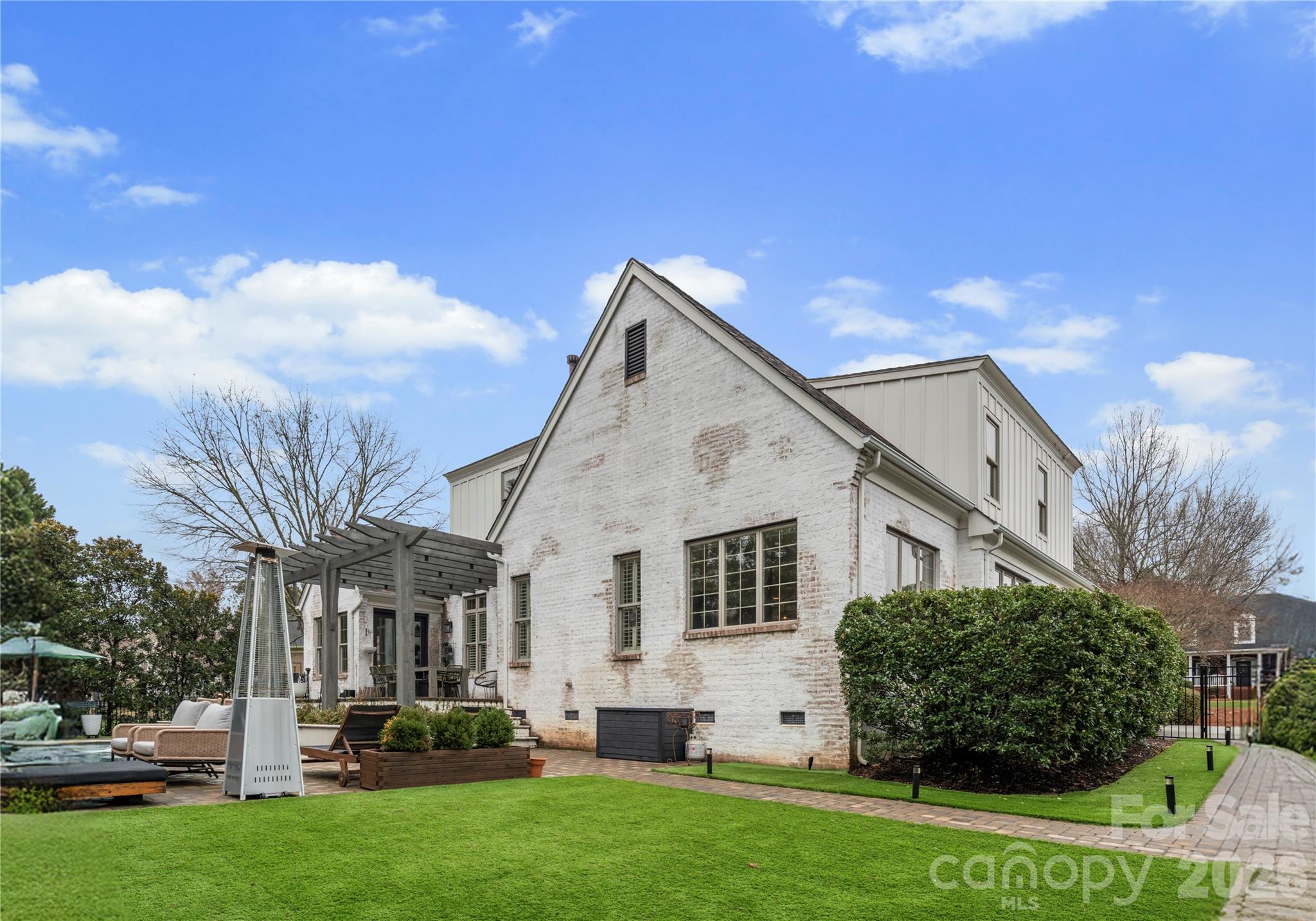 Kings Crossing - Residential