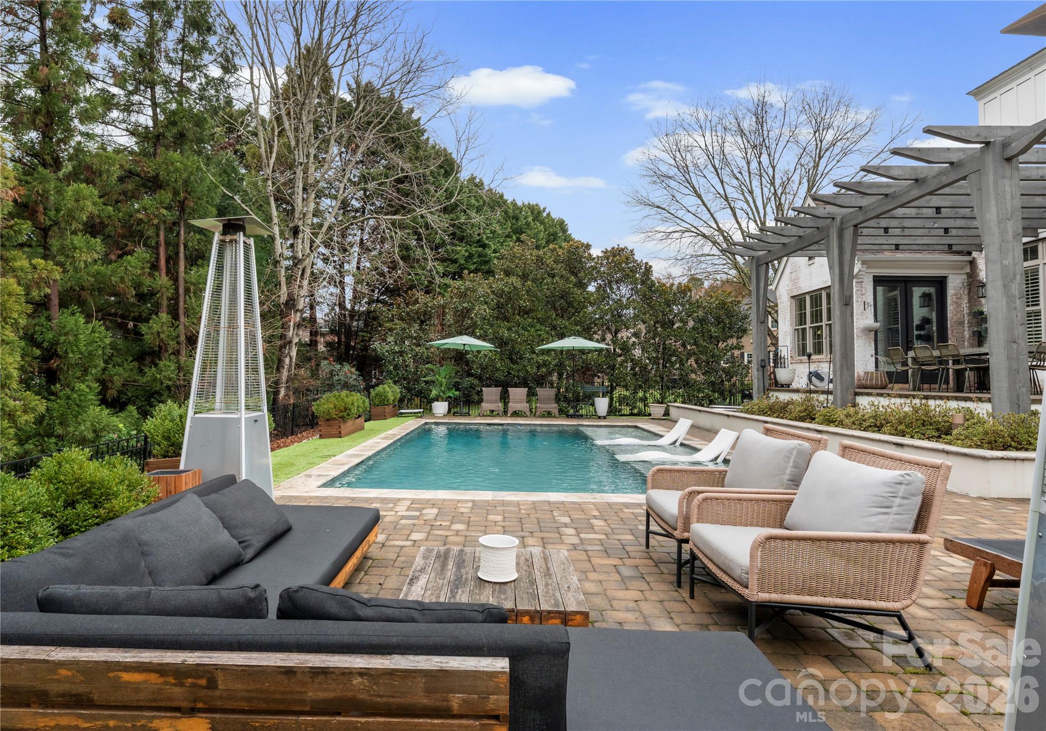 Kings Crossing - Residential