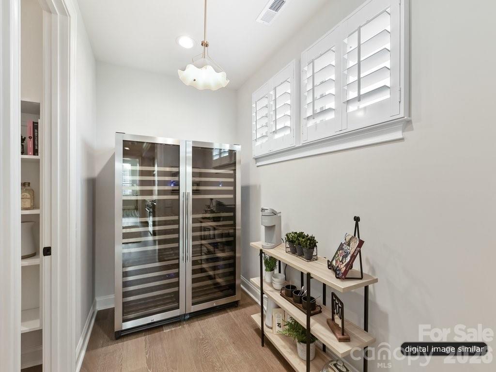 McLean - South Shore - Residential