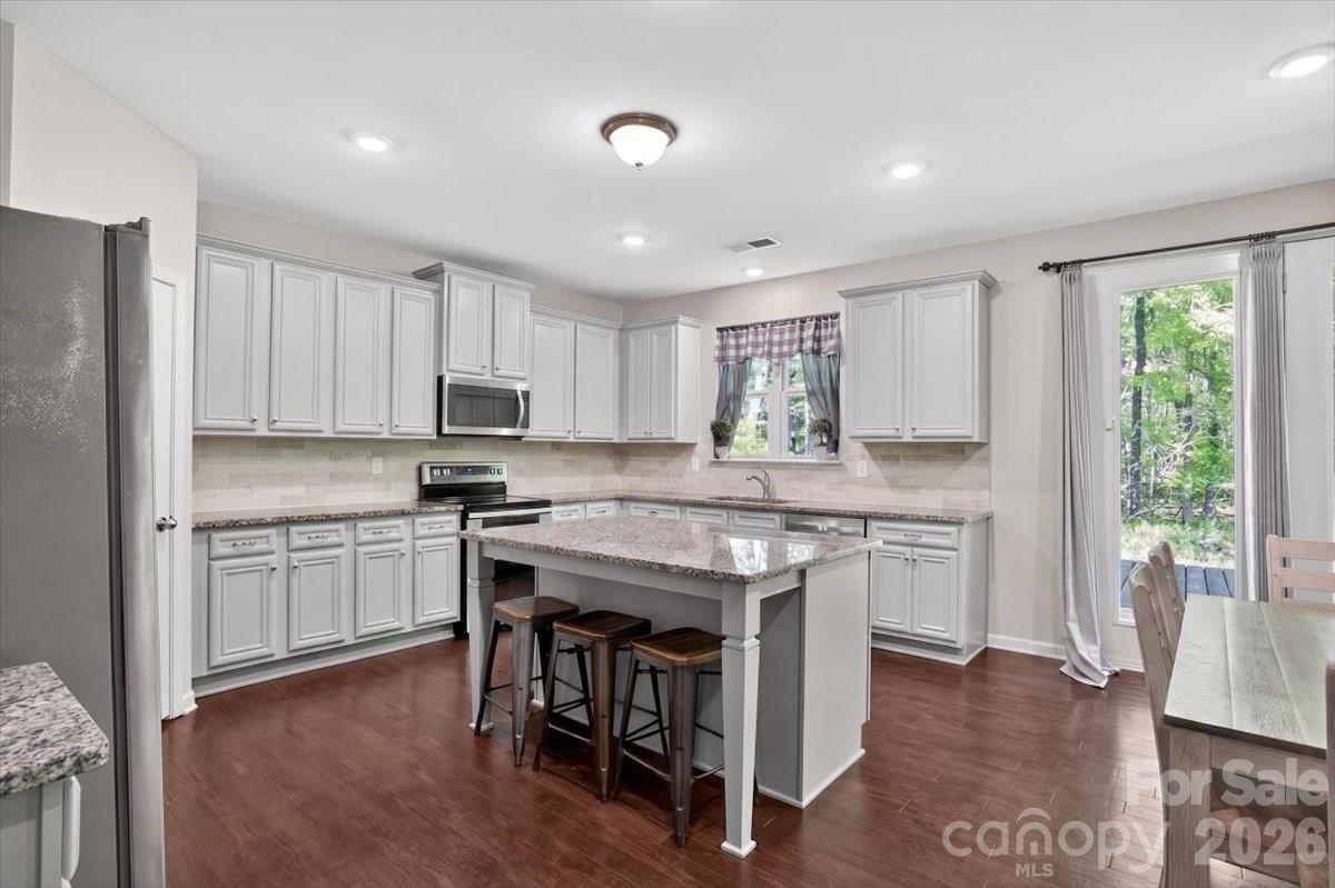 Pleasant Oaks - Residential